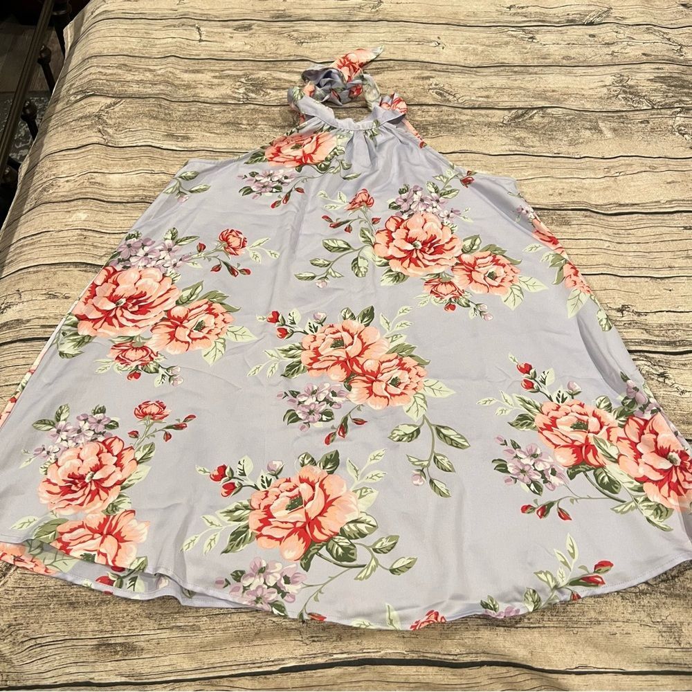 Lulus Summer Tie Neck Dress in lavender with floral print size medium